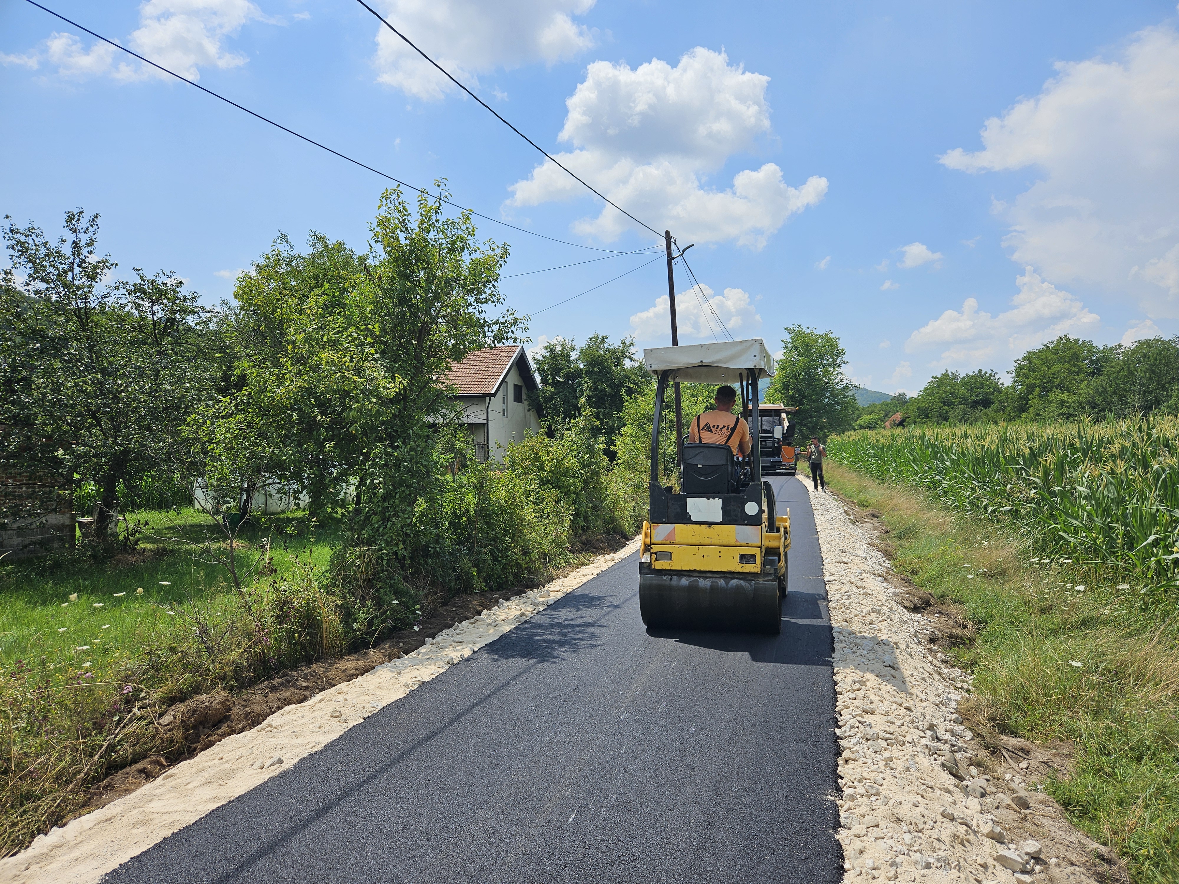 Radovi na uređenju i modernizaciji lokalnih puteva