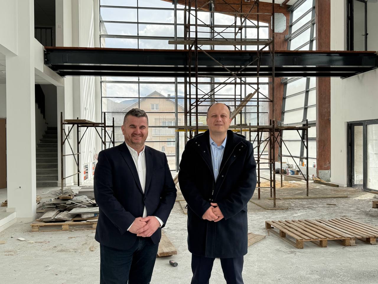 Ova škola ispunjava europske standarde – Bojan Domić u obilasku radova na SŠ Novi Travnik