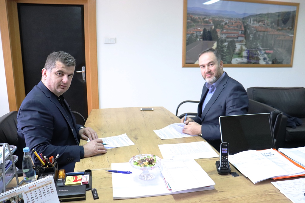 Potpisani ugovori za realizaciju dva infrastrukturna projekta