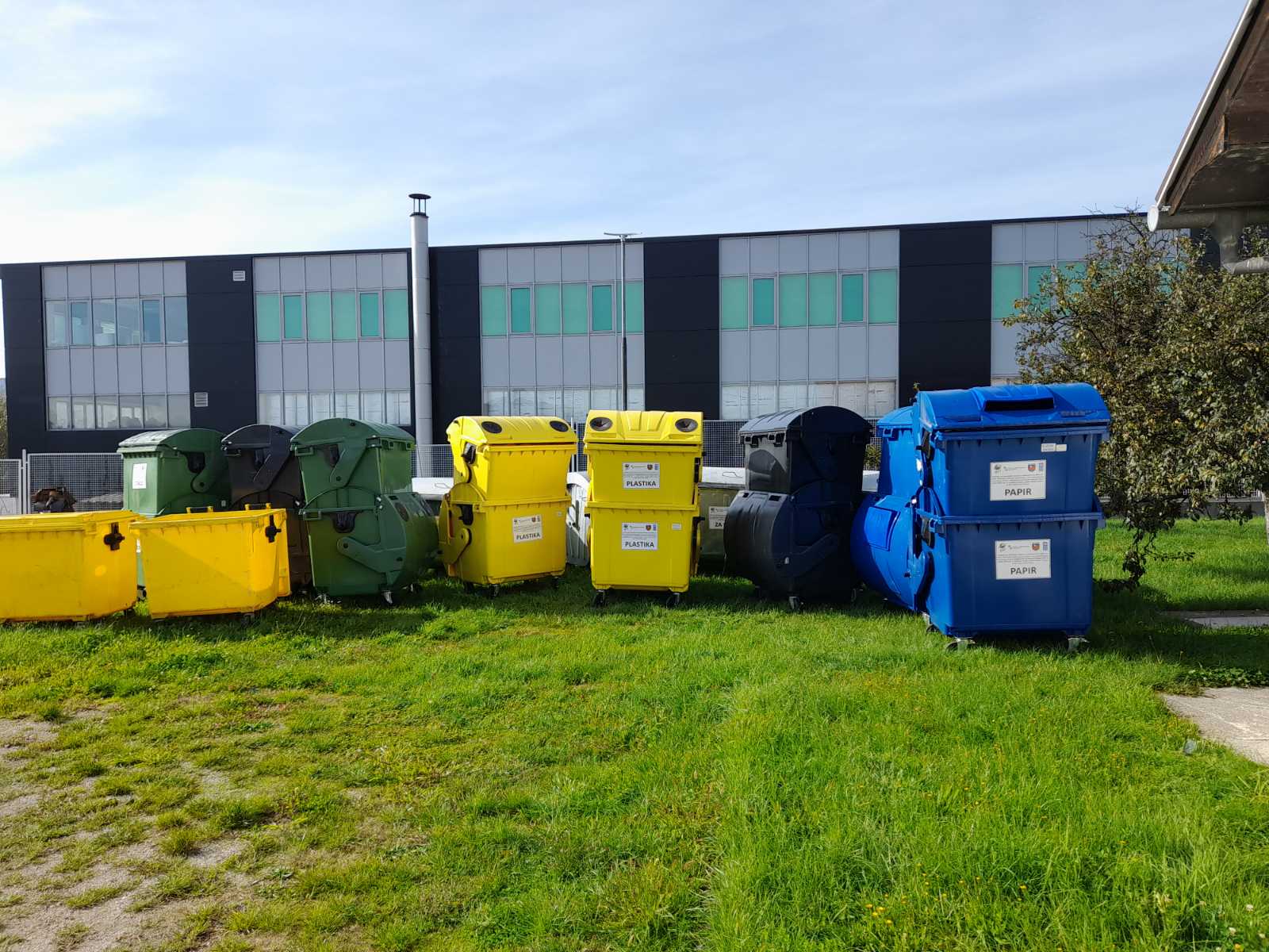 Kontejneri_2_copy.jpg