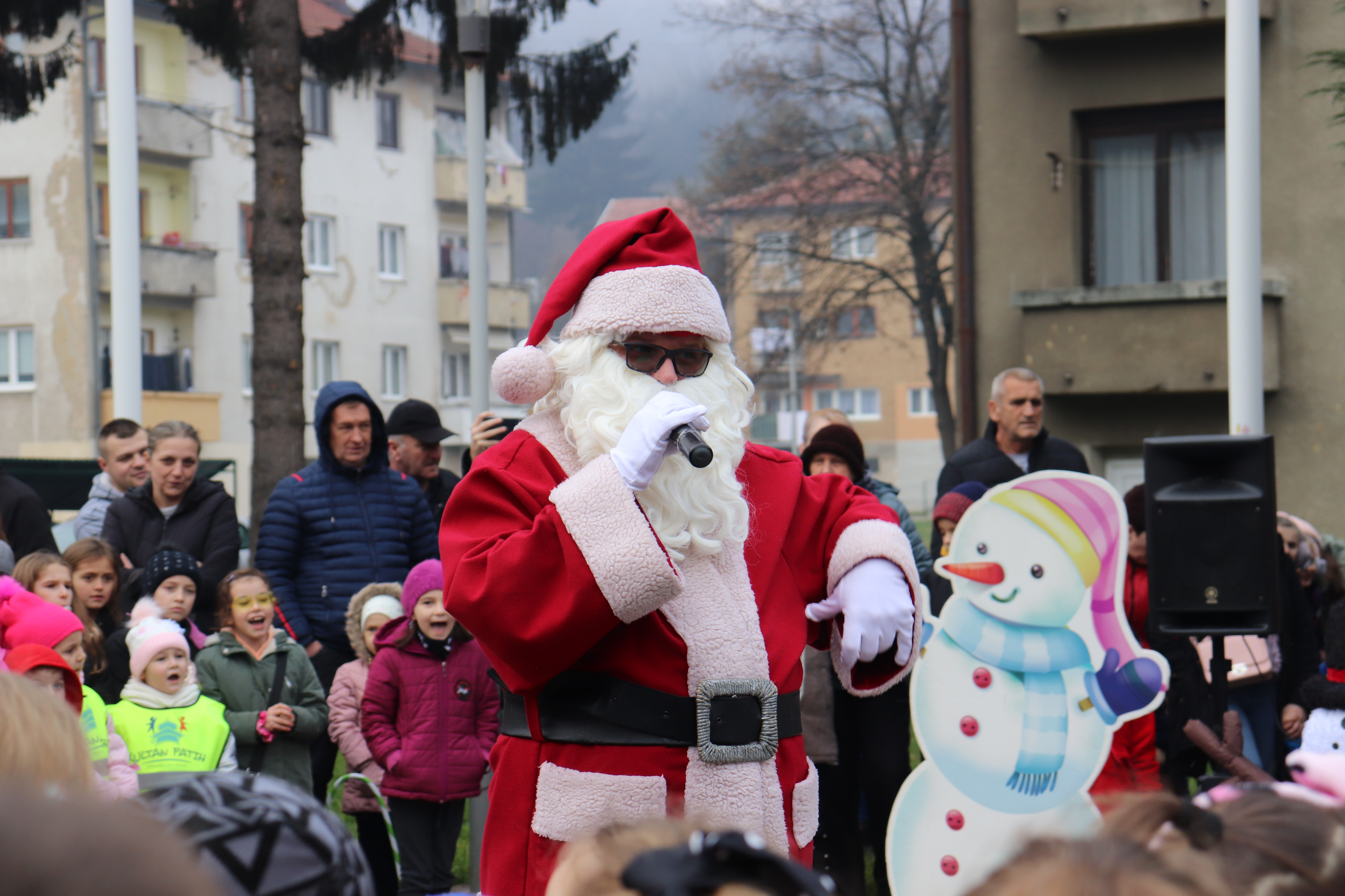 Održana „Novogodišnja čarolija“ za djecu Novog Travnika